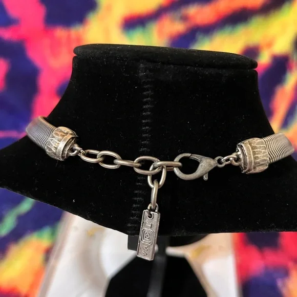 VINTAGE TOVA Brand New Tova Antique Silver Arrowhead Necklace - Picture 4 of 10